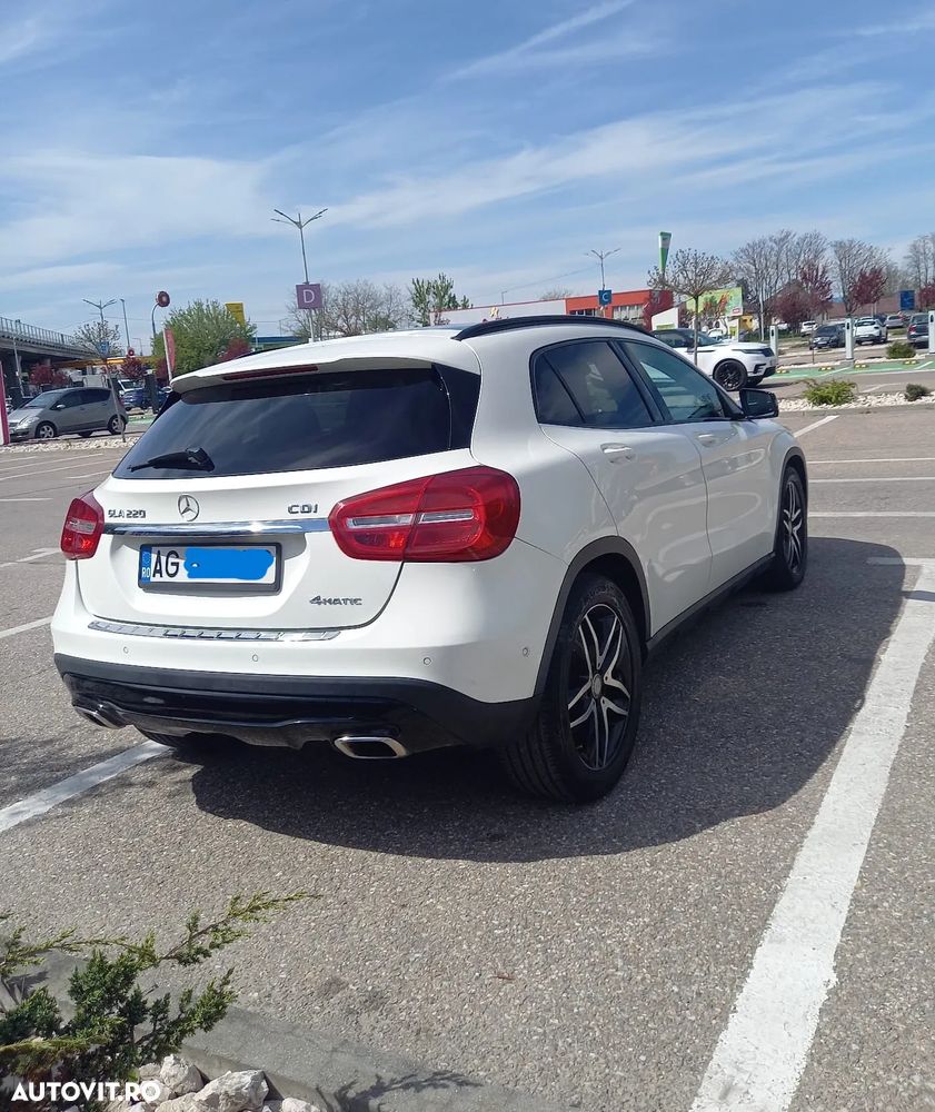 Mercedes-Benz GLA 220 CDI 4MATIC 7G-DCT Urban - 8