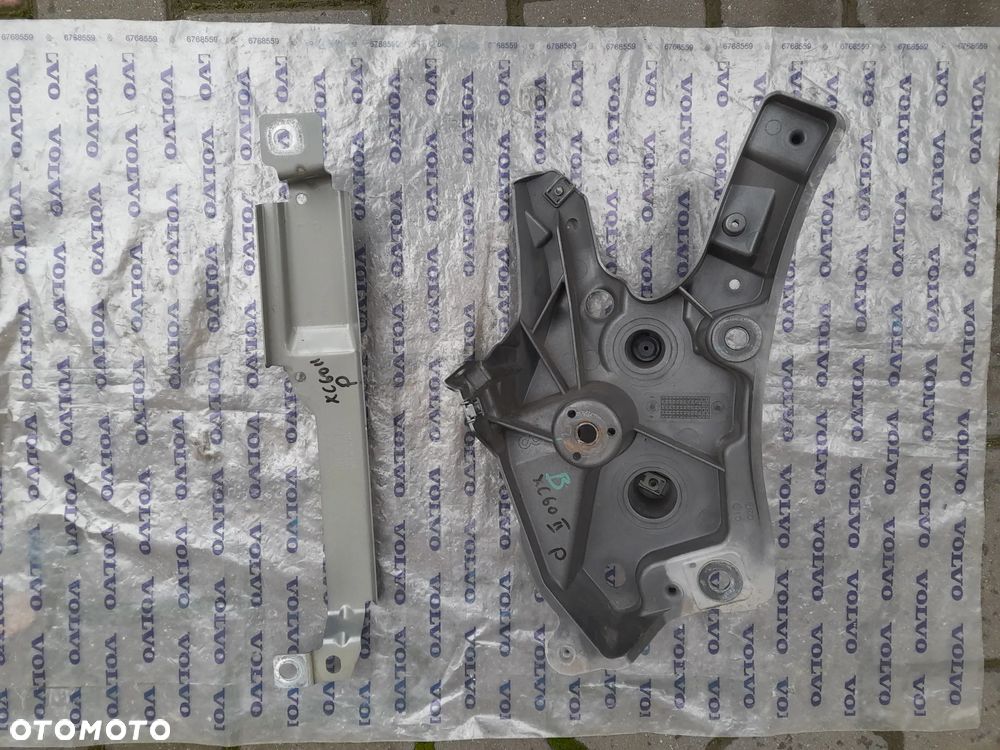 Mocowanie nośnik błotnika prawy 31424579 volvo xc60 II 2020R - 4