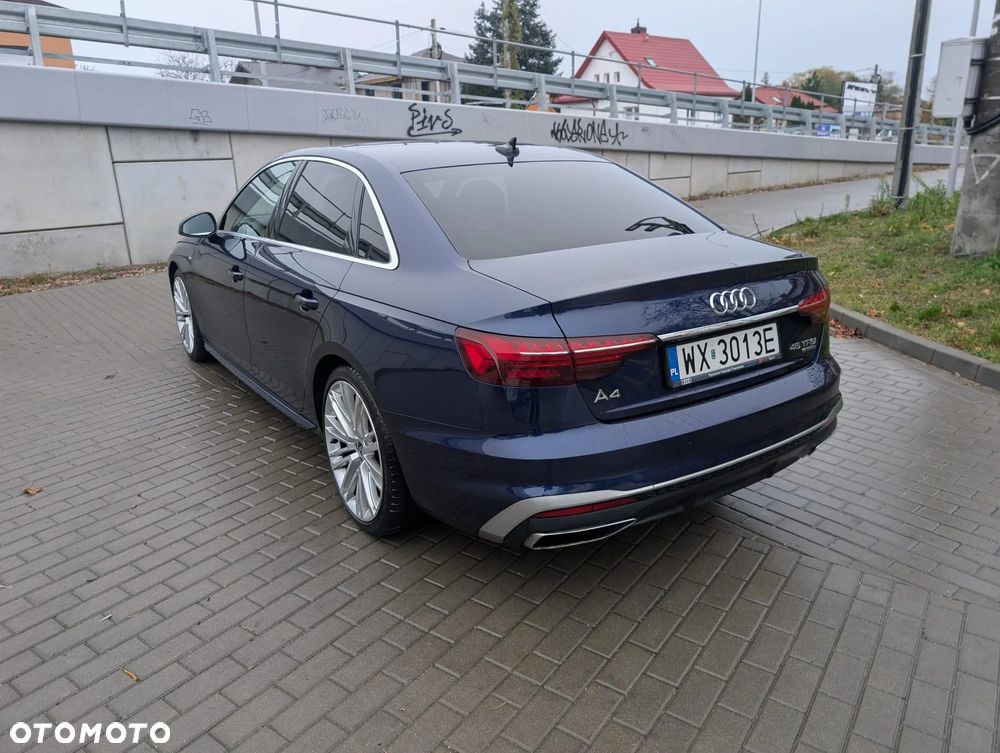 Audi A4 Limousine - 3