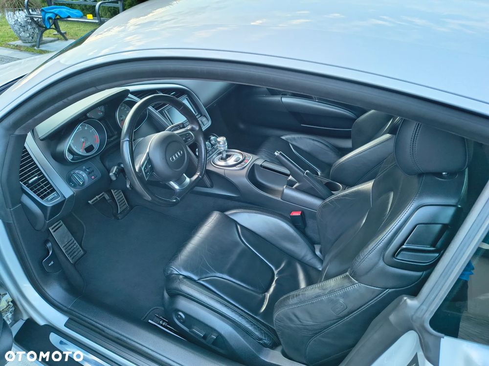 Audi R8 Coupé - 32