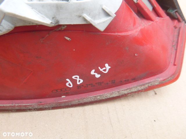LAMPA PRAWY TYŁ PRAWA TYLNA AUDI A3 8P 5D - 6