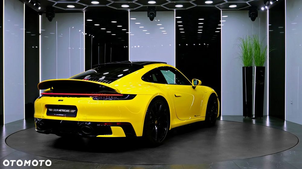 Porsche 911 Carrera S - 13