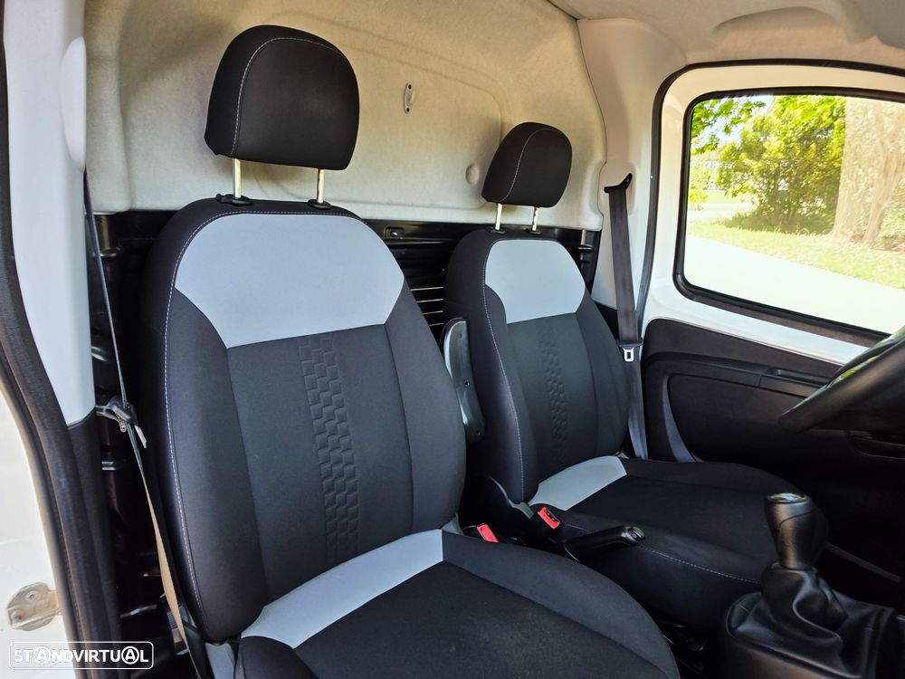 Fiat Fiorino 1.3 M-jet SX - 18