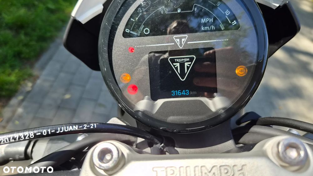 Triumph Trident - 33
