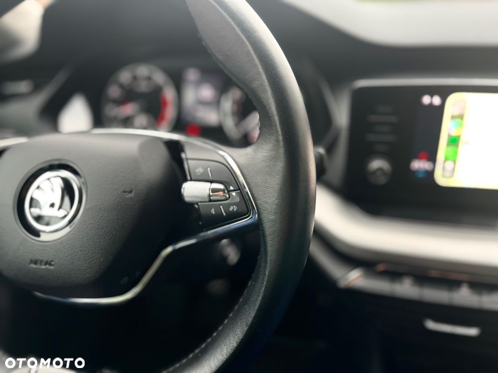 Skoda Octavia ver-1-5-tsi-act-ambition - 12