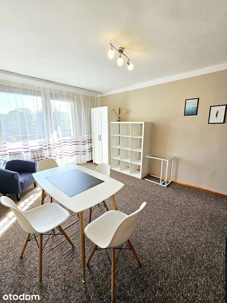 Tanio 2 niezależne pokoje/umeblowane/ balkon/ blisko centrum/ tramwaj