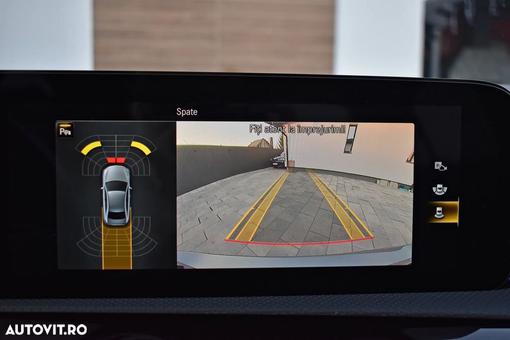 Mercedes-Benz A 250 e 8G-DCT Advanced AMG Line - 23