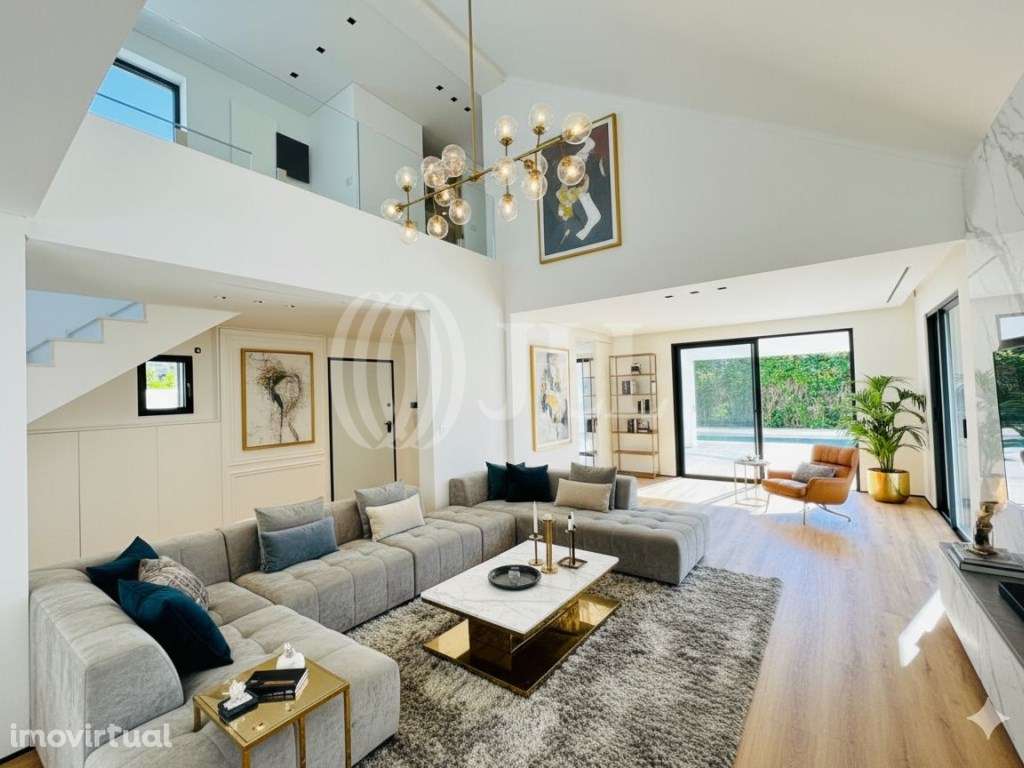 Moradia T5 com piscina no Estoril, Cascais - Grande imagem: 3/48