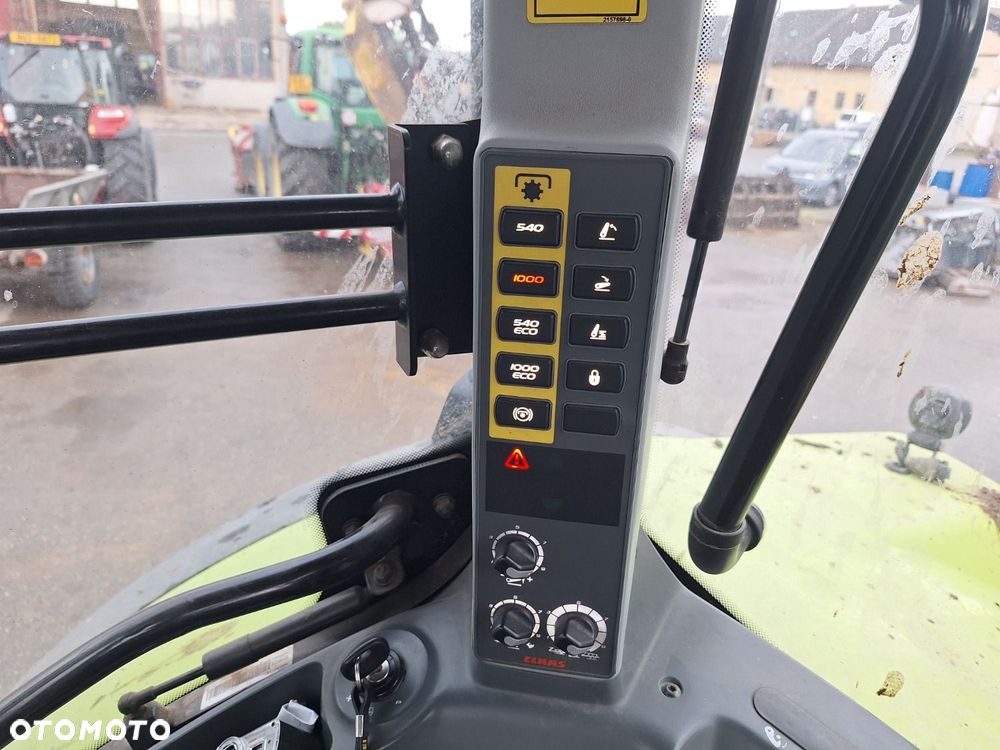 Claas Arion 650 4X4 - 19