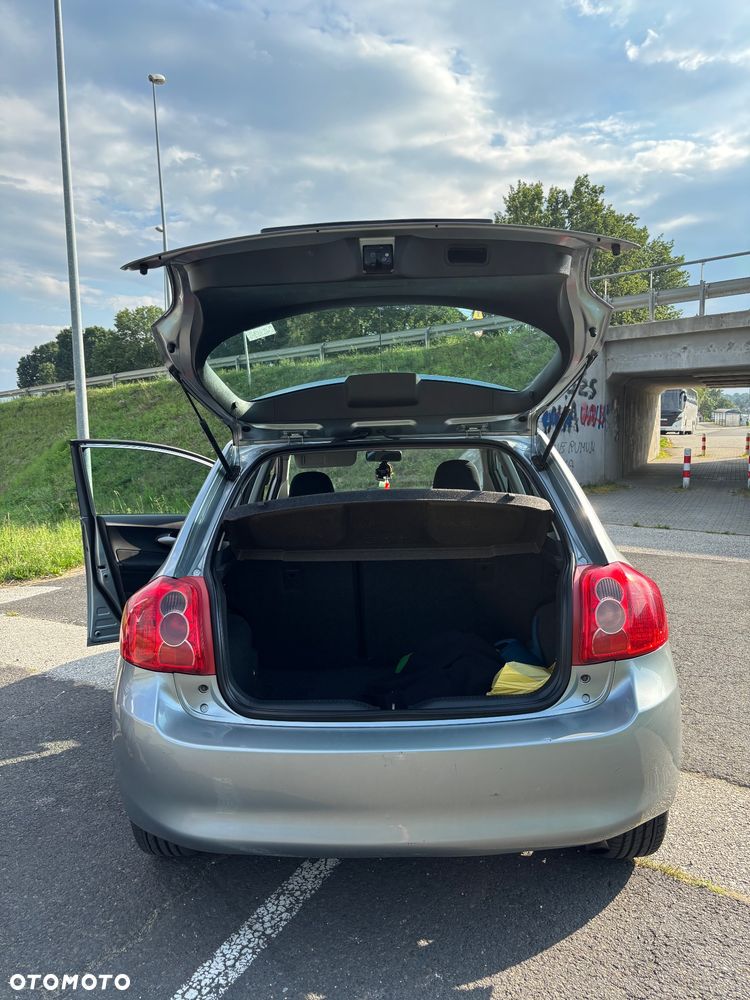 Toyota Auris 2.0 D-4D - 12