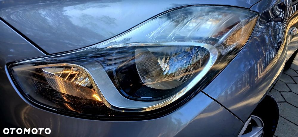 Hyundai ix20 1.6 CRDi blue YES Gold - 11
