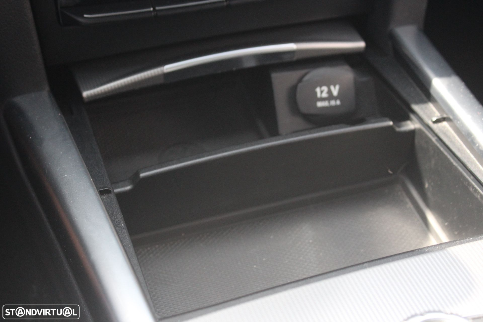 Mercedes-Benz E 220 CDi Avantgarde BE Auto. - 20