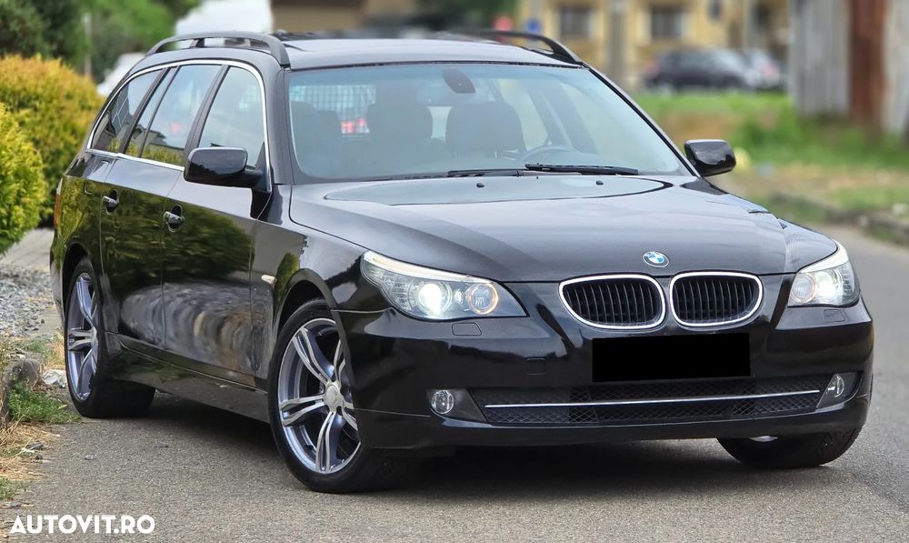 BMW Seria 5 520i Touring - 2