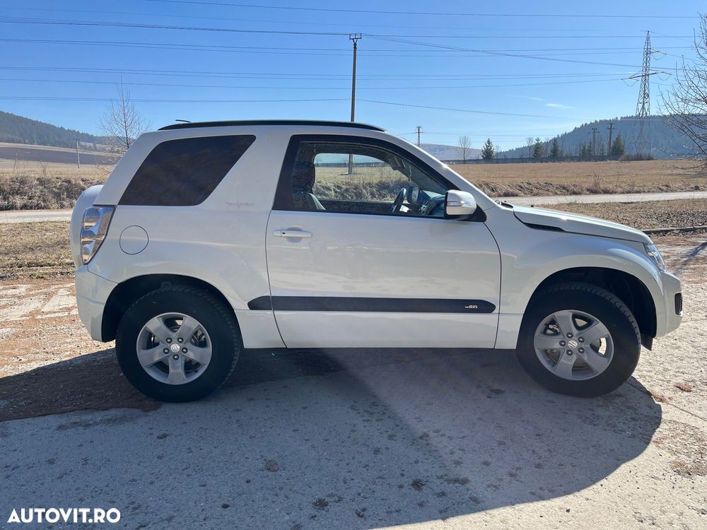 Suzuki Grand Vitara 2.4 Club - 4