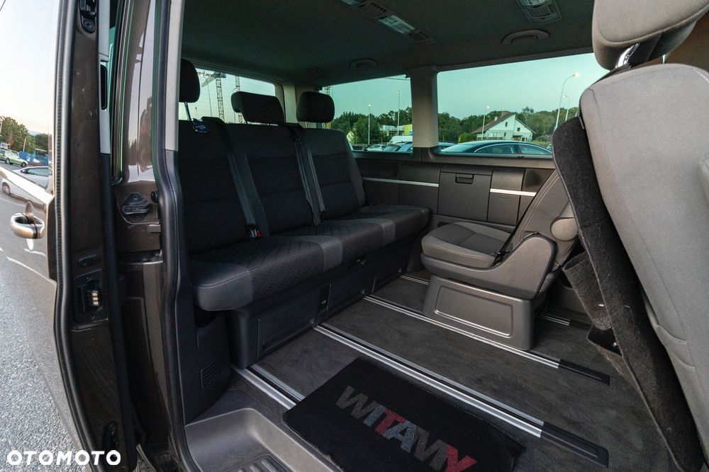 Volkswagen Multivan - 34