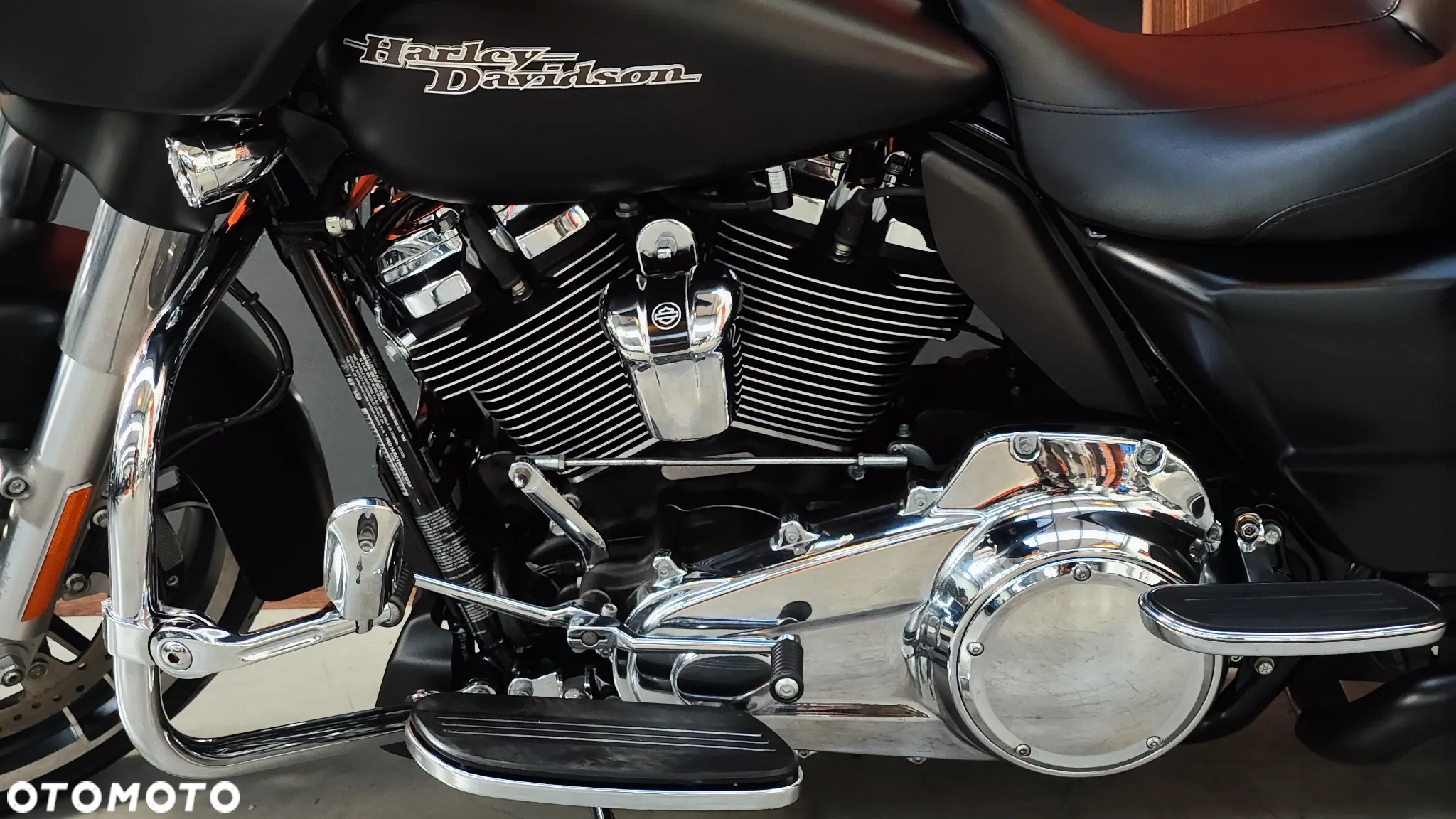 Harley-Davidson FLHXS Special - 23