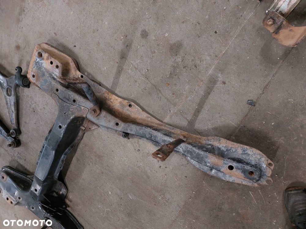 SANKI WÓZEK KOŁYSKA SILNIKA PEUGEOT 807 I 02-14r 2.2 HDI - 7