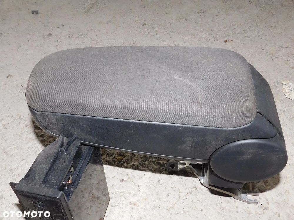 podłokietnik AUDI A4 B6 B7 zamek klapka stelaż ORYGINAŁ GRANAT - 1