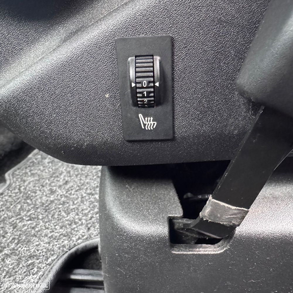 Citroën C4 Picasso 1.6 e-HDi FAP EGS6 Exclusive - 17