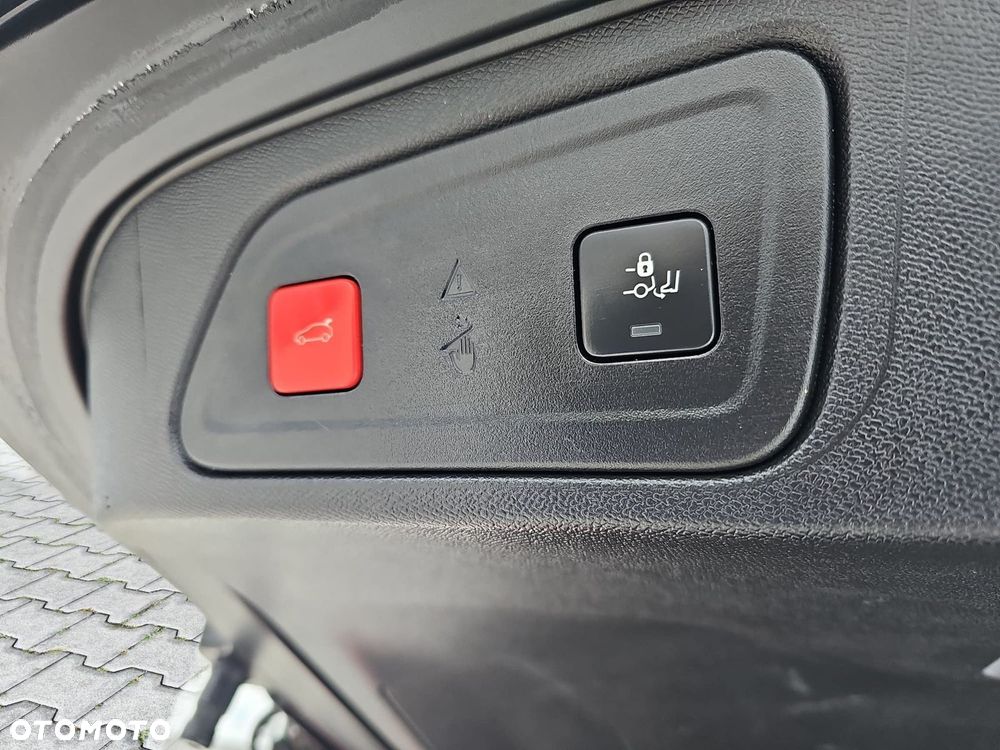 Citroën C5 Aircross 1.6 PureTech Shine EAT8 - 26