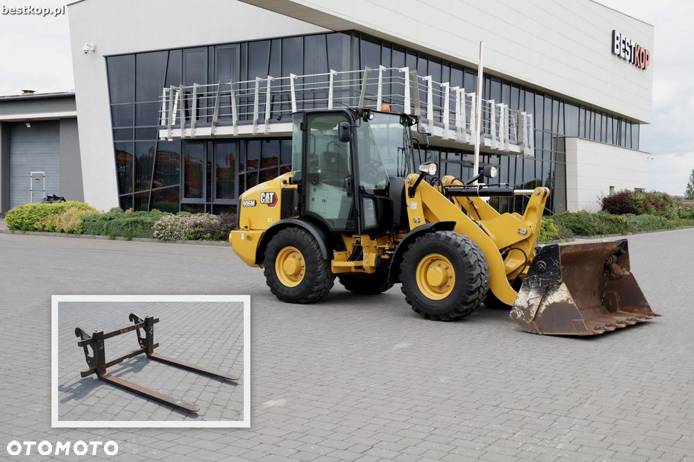 Caterpillar CAT 906M
