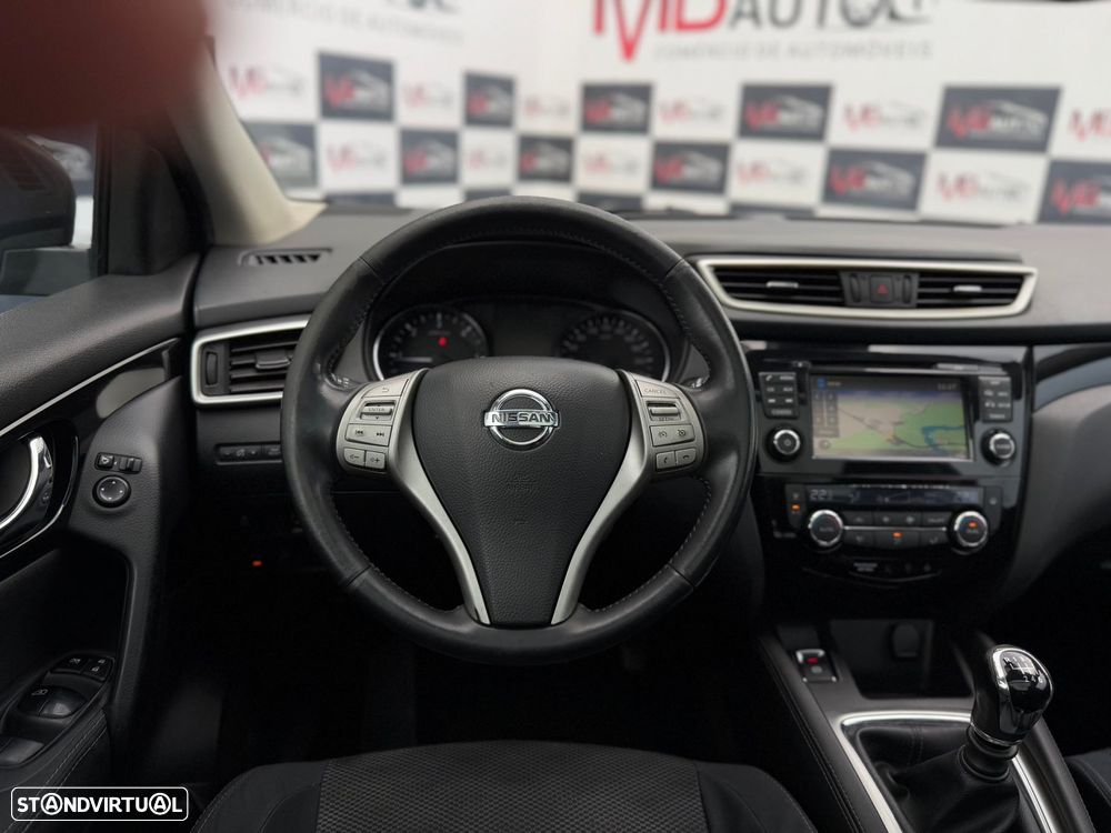 Nissan Qashqai 1.5 dCi N-Connecta - 23