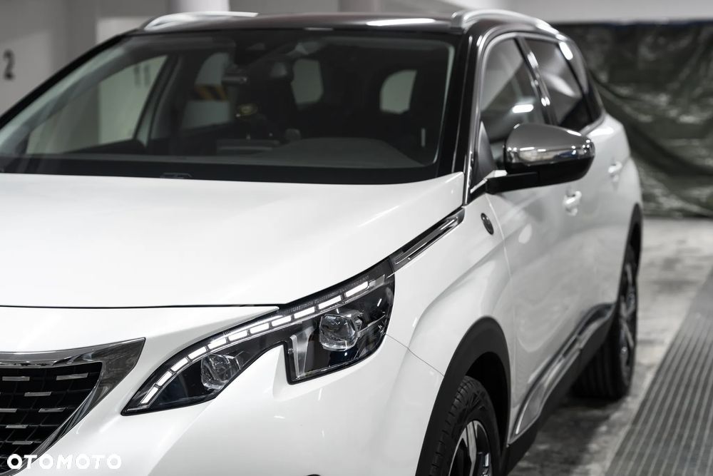 Peugeot 5008 - 5