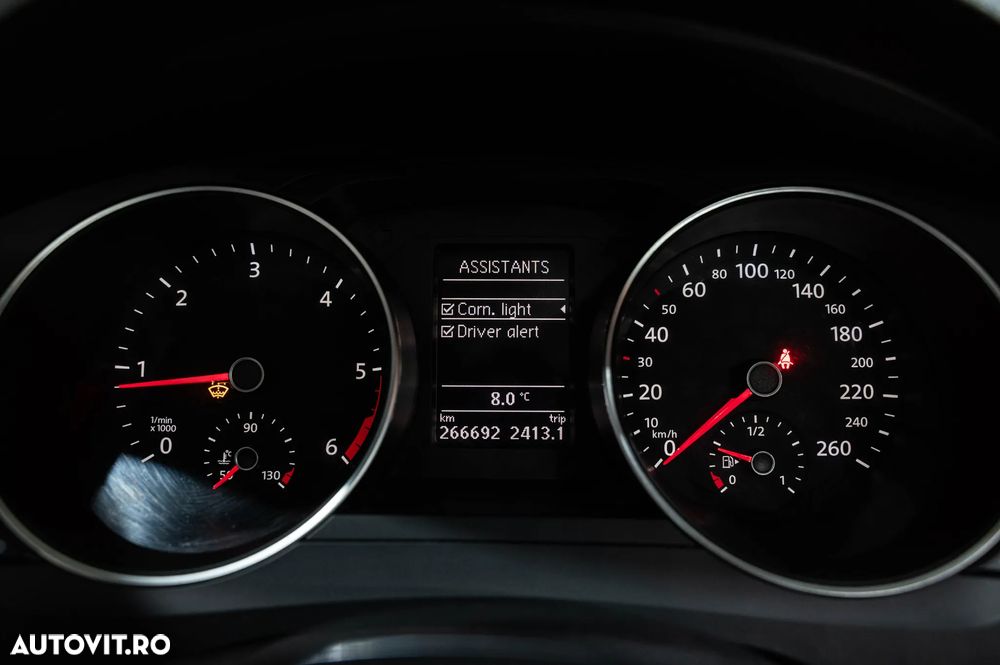 Volkswagen Jetta 2.0 TDI DSG BlueMotion Technologie - 19