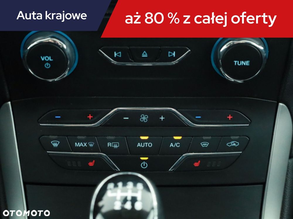 Ford S-Max - 12