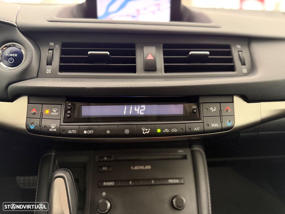 Lexus CT 200h Urban Edition - 16