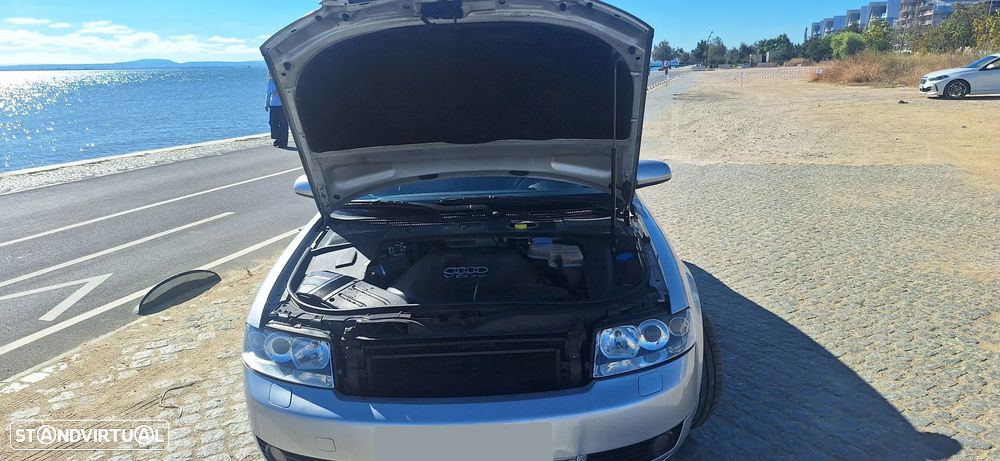 Audi A4 2.5 TDI quattro - 9