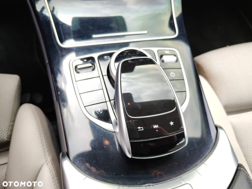 Mercedes-Benz Klasa C - 22