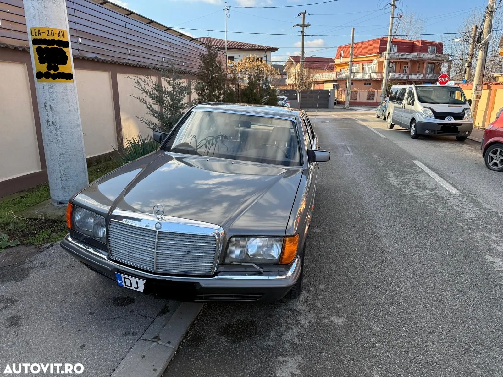 Mercedes-Benz W126 - 1