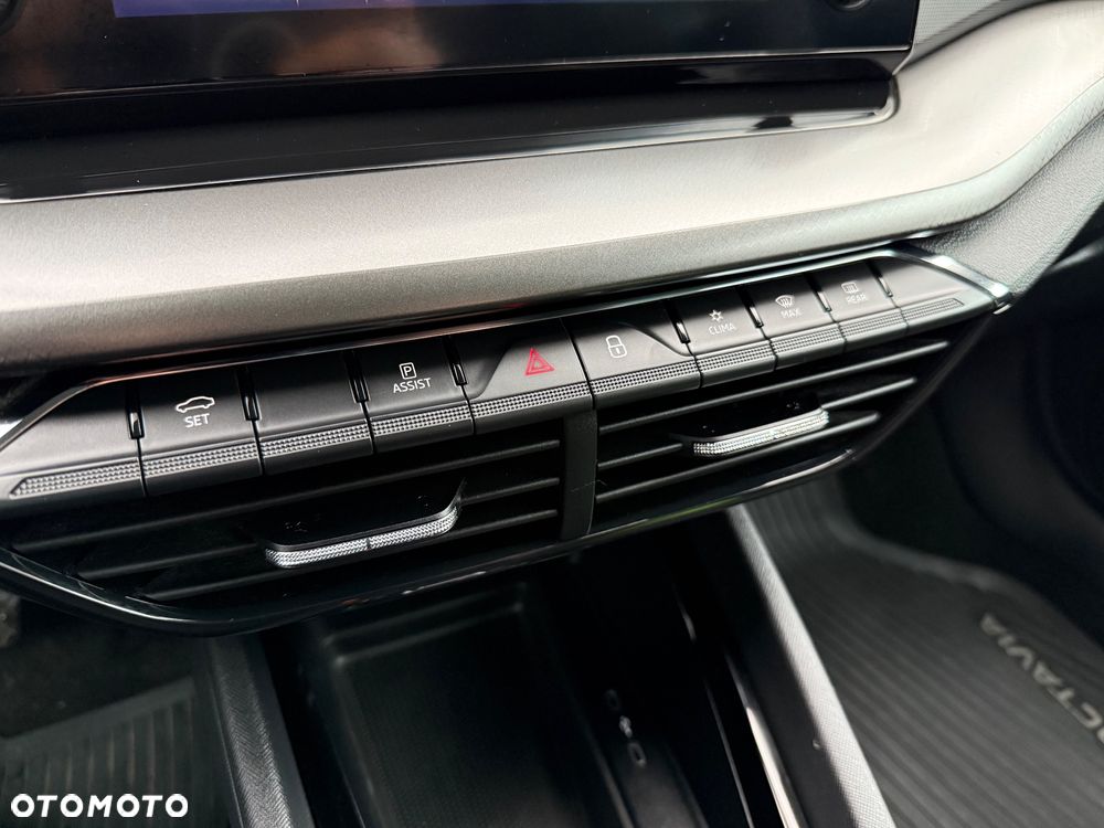 Skoda Octavia 2.0 TDI Ambition DSG - 29