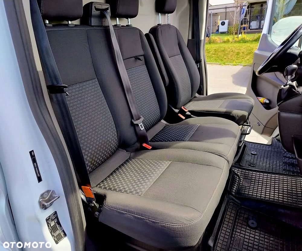 Ford Transit - 22
