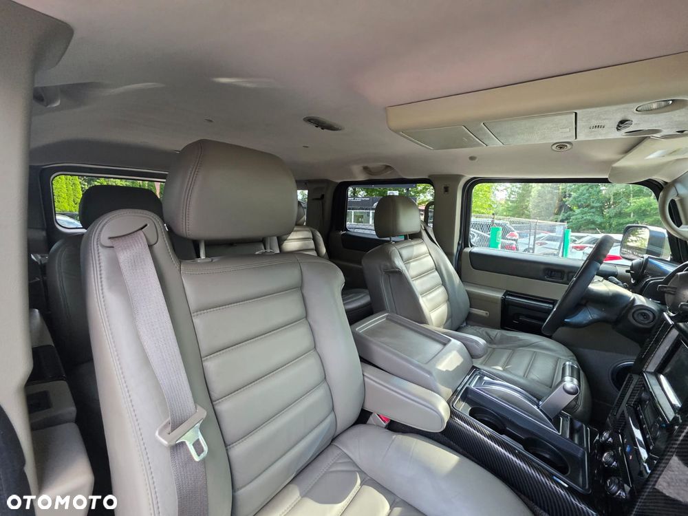 Hummer H2 - 24