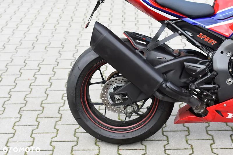 Honda CBR - 12