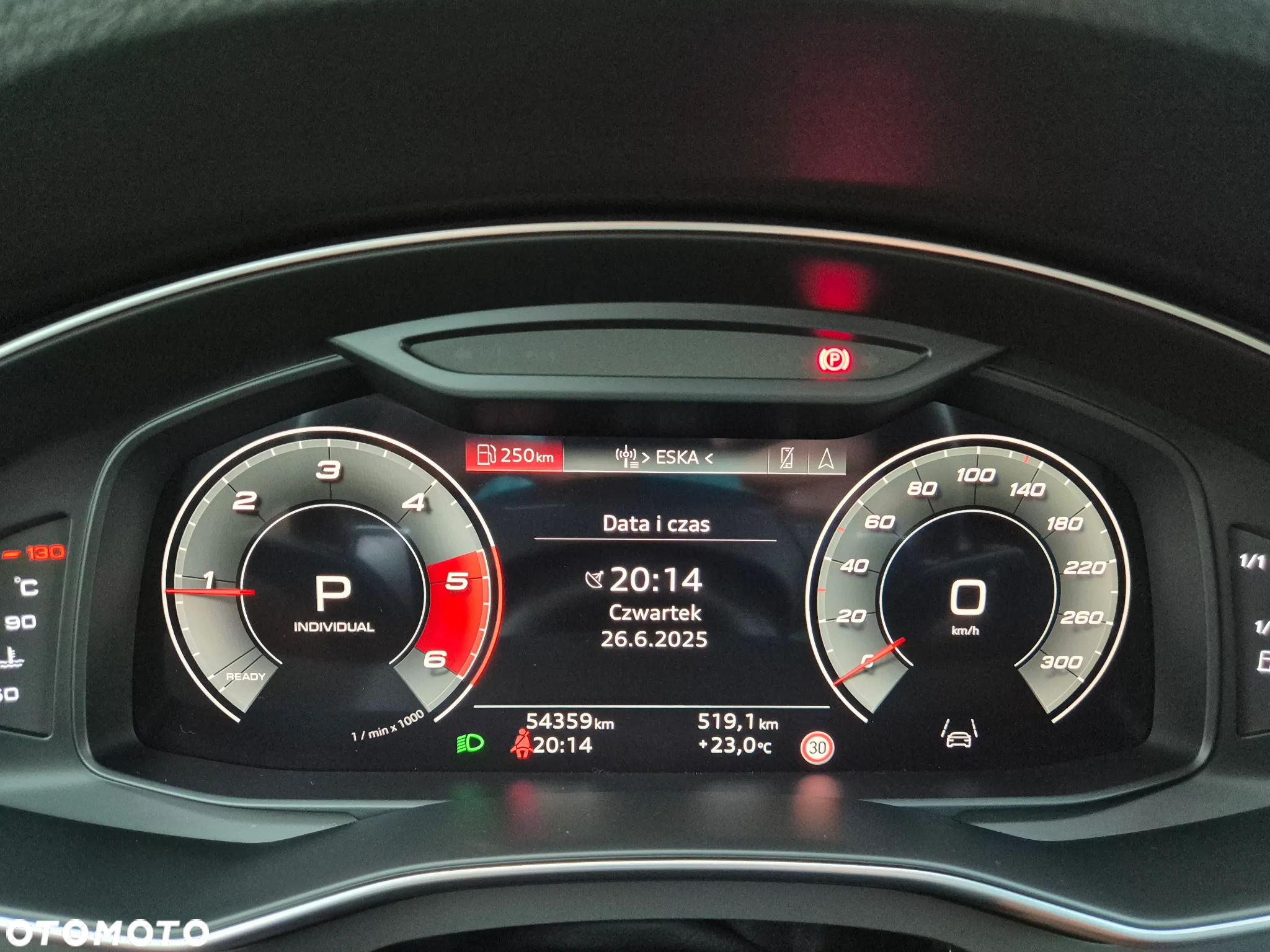 Audi A6 Avant 40 TDI quattro S tronic S line - 27