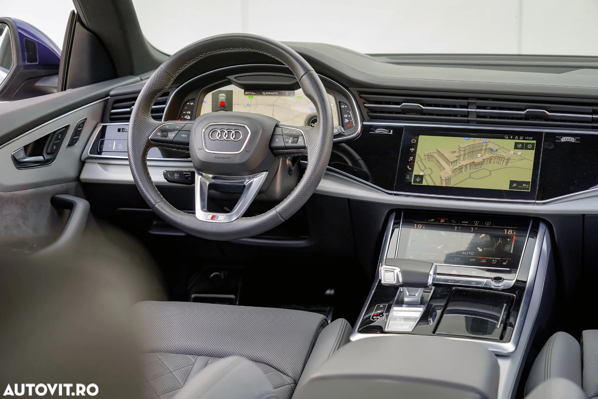 Audi Q8 55 TFSI e quattro Tiptronic PHEV - 31