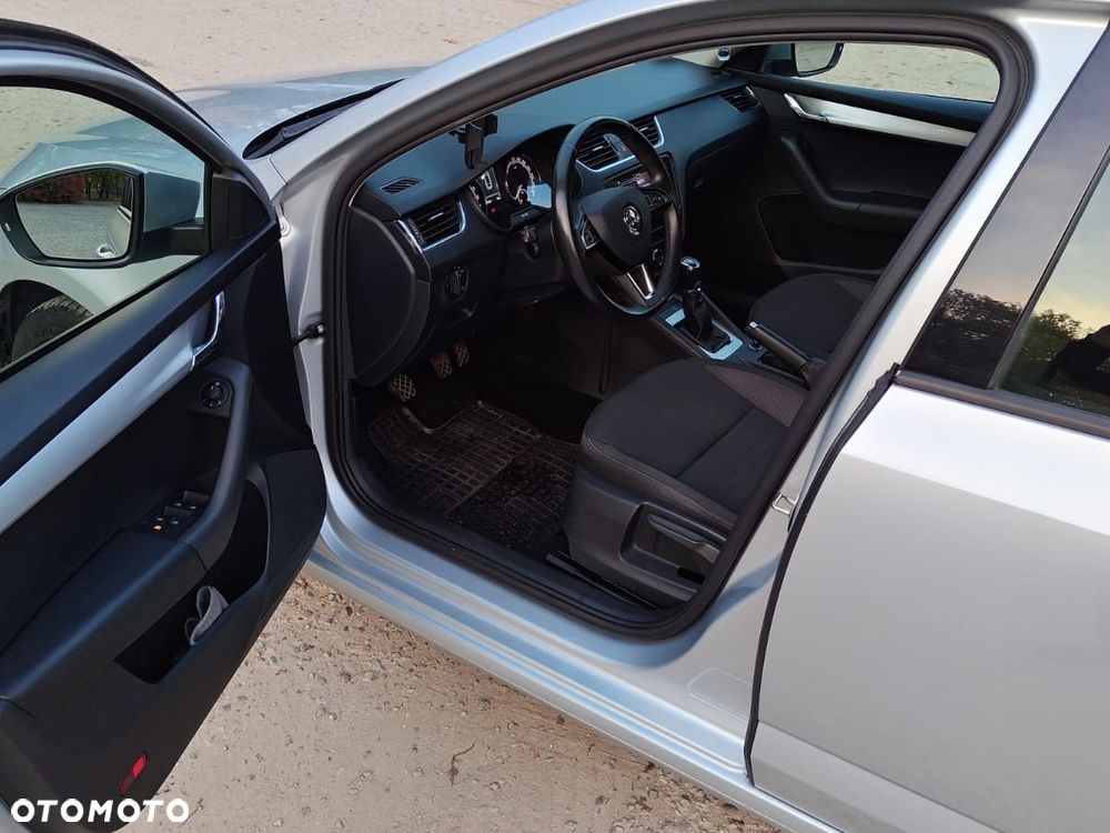 Skoda Octavia 1.6 TDI Ambition - 17