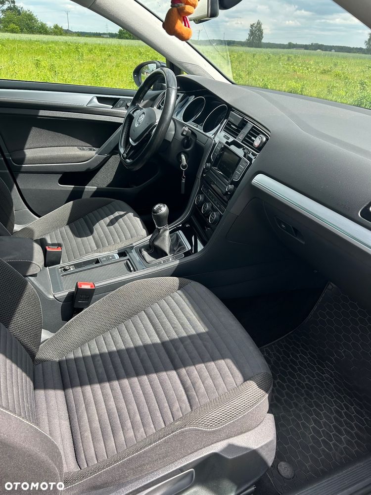 Volkswagen Golf 1.2 TSI BlueMotion Technology Cup - 10