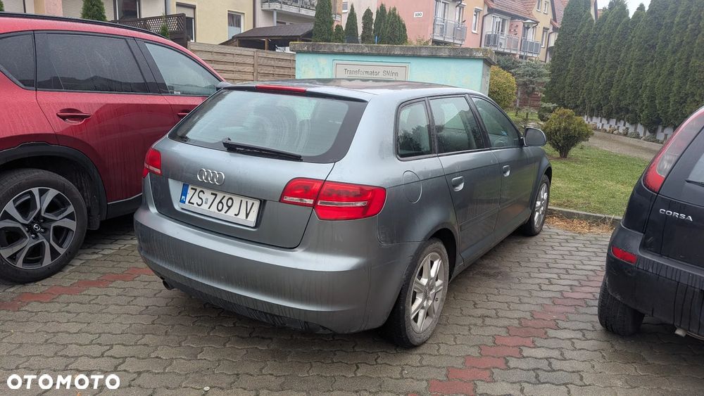 Audi A3 Sportback - 3