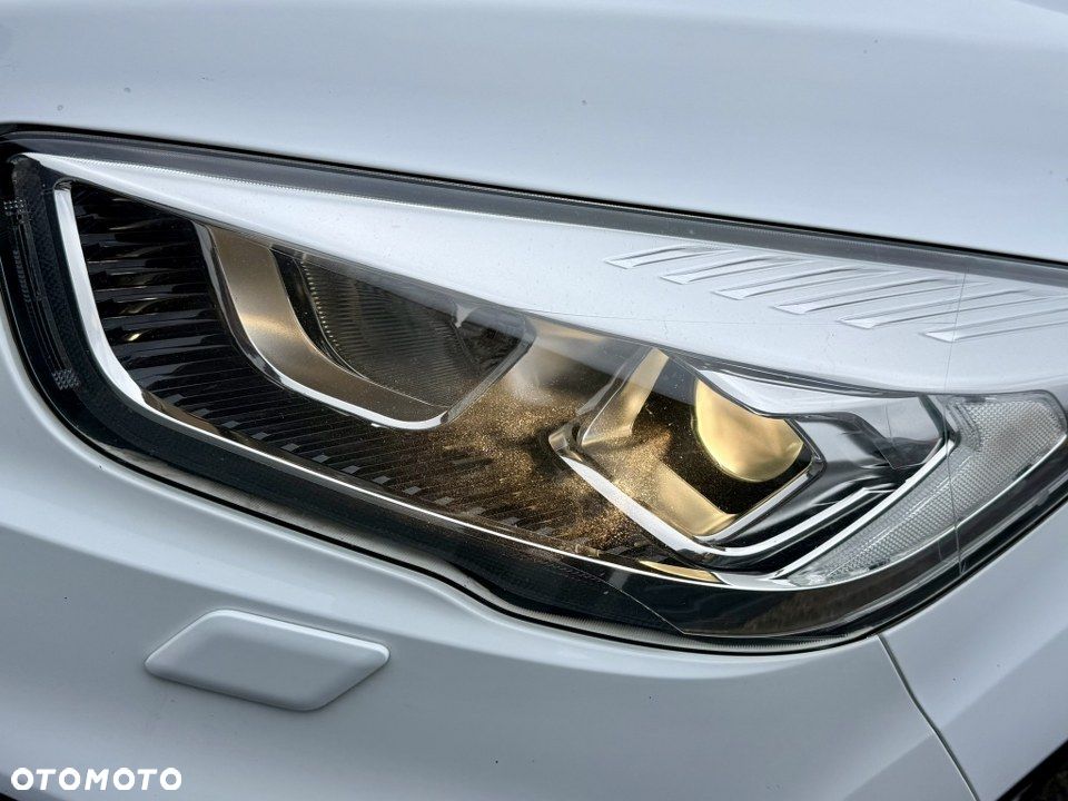 Ford Kuga 1.5 EcoBoost 2x4 Titanium - 9