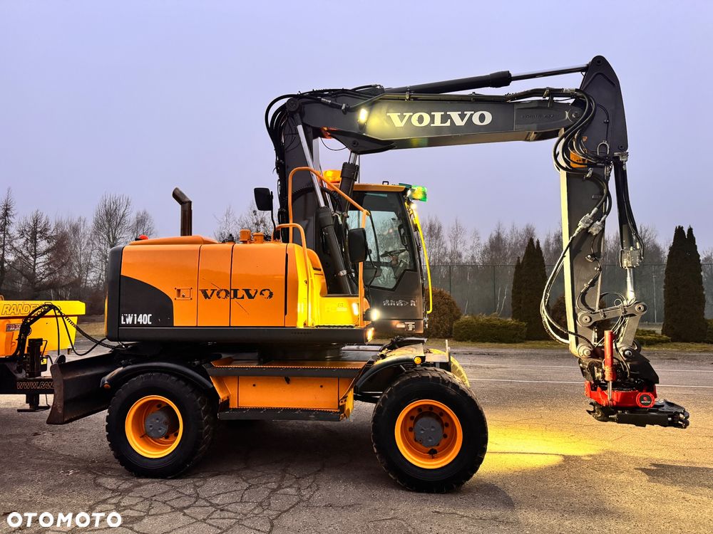 Volvo EW140C - 6