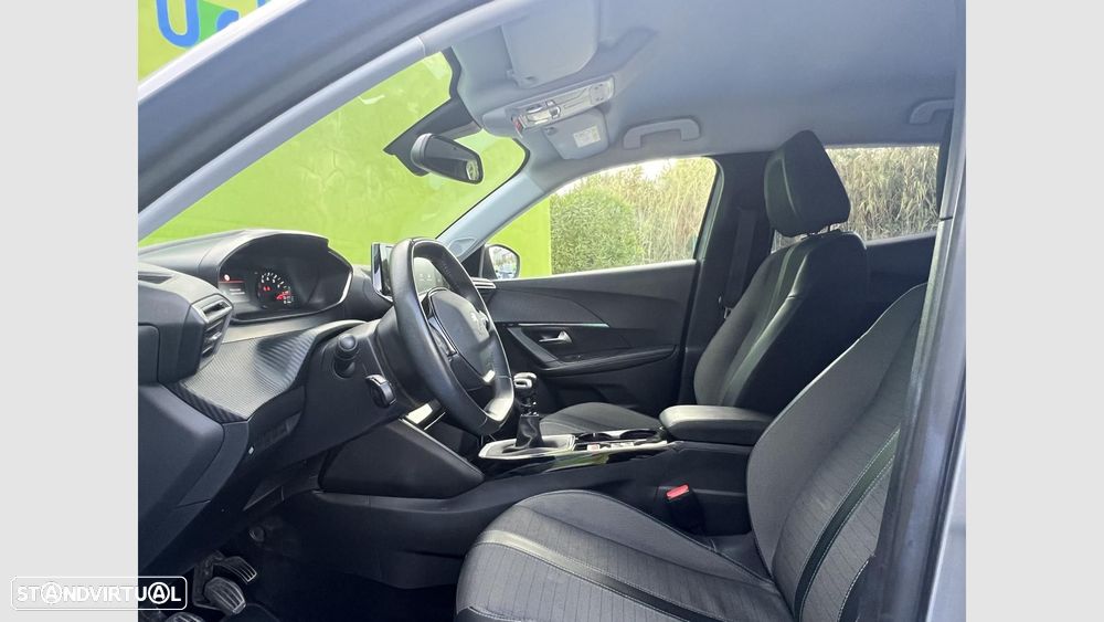 Peugeot 2008 1.2 PureTech Allure - 6