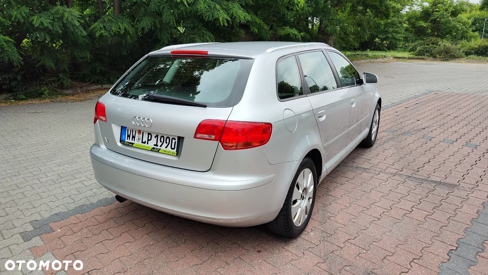 Audi A3 Sportback 1.6 Attraction - 9
