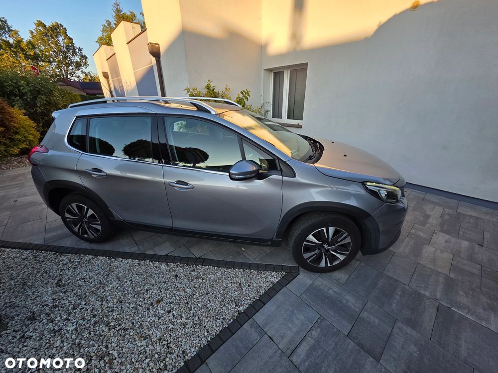 Peugeot 2008 1.2 Pure Tech Allure S&S - 1