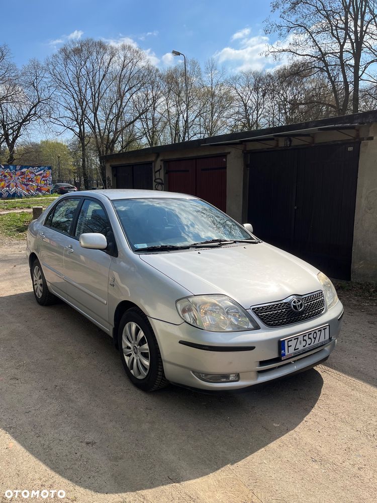 Toyota Corolla 1.6 VVT-i Sol - 4