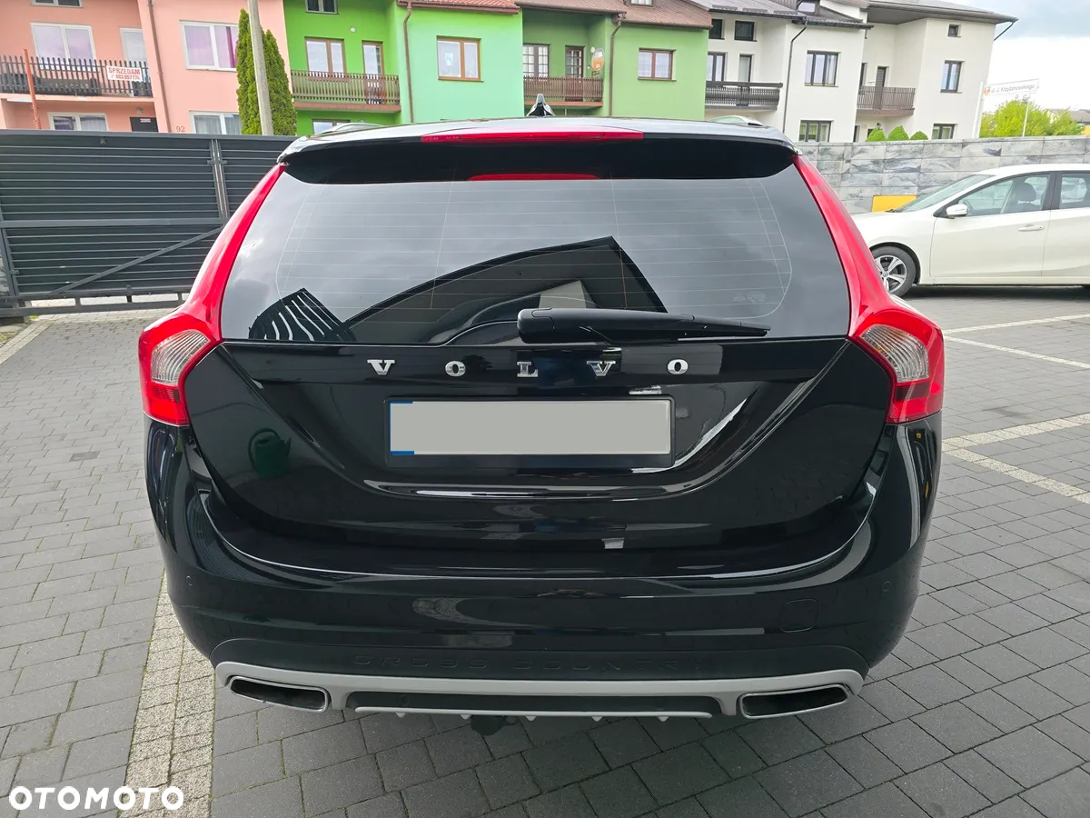 Volvo V60 Cross Country D3 Geartronic Momentum - 6