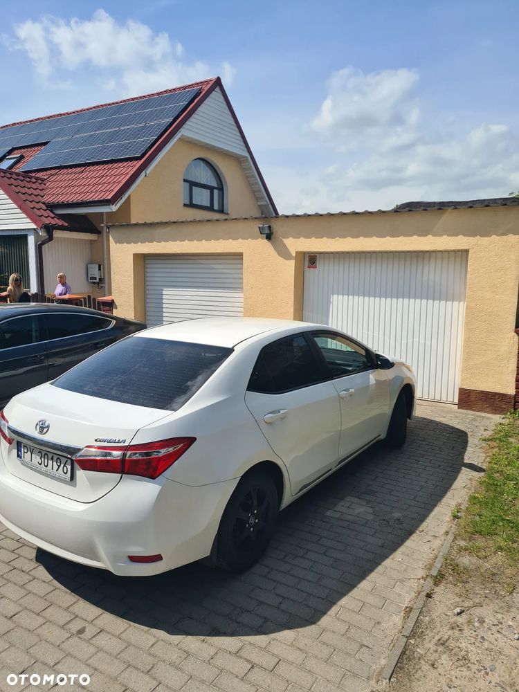 Toyota Corolla 1.6 Active - 12